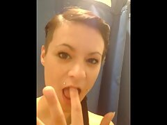 Glamour dp bellezza video porno di donne nude spitroasted in trio prima di sperma spruzzato